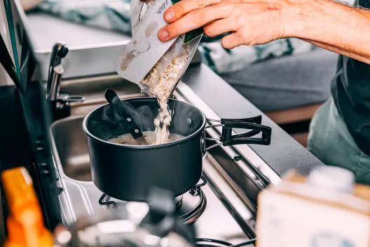 Ontbijt in de camper